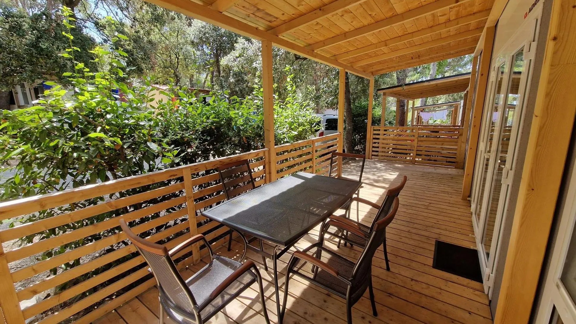 Camping Kozarica Mobile Homes Pakoštane Croatie